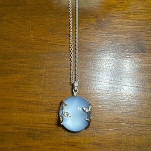 Elegant Silver Pendant Necklace